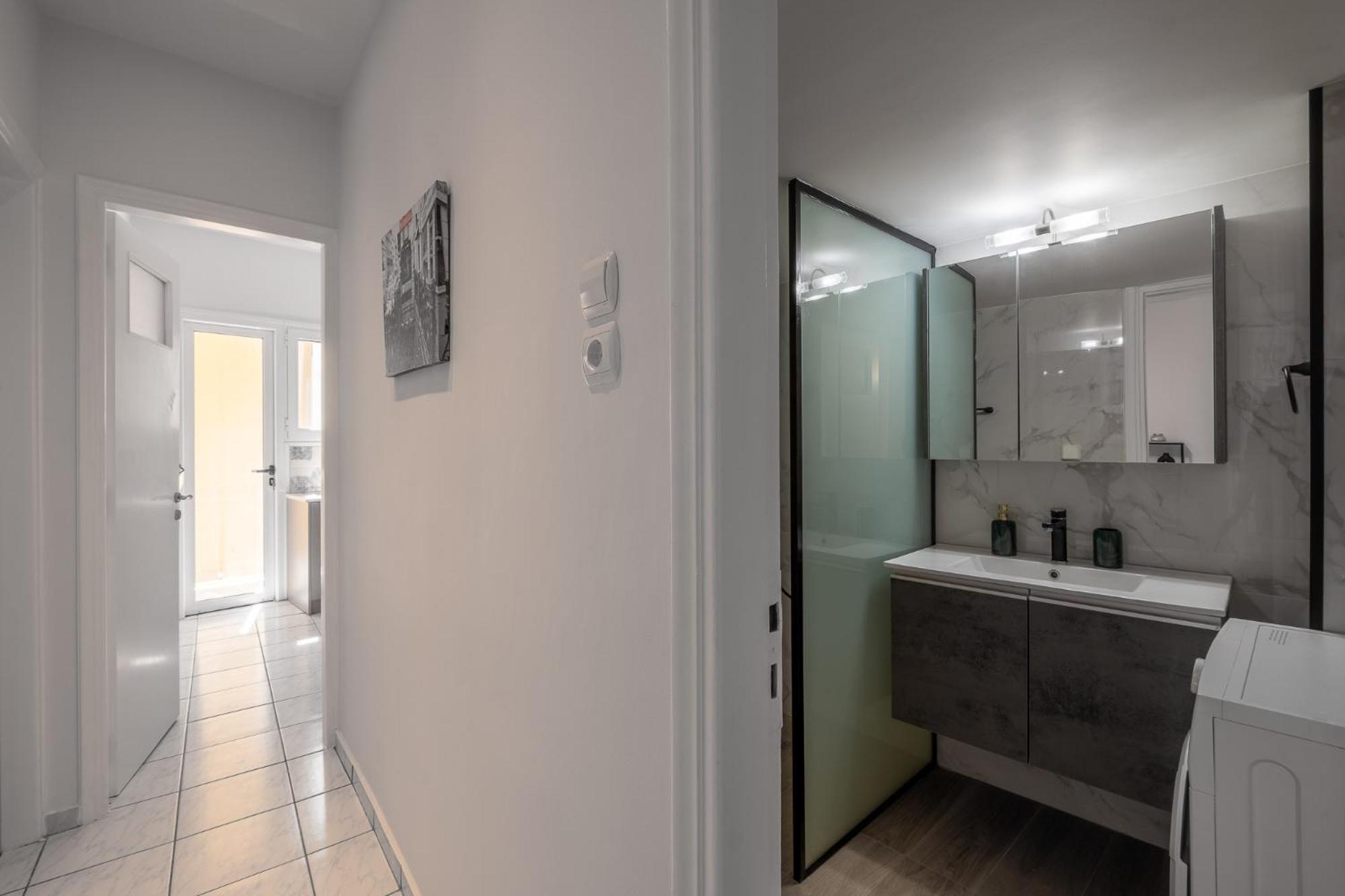 Lovely And Modern 3Bd Apartment Close To Ampelokipoi Metro Atenas Exterior foto