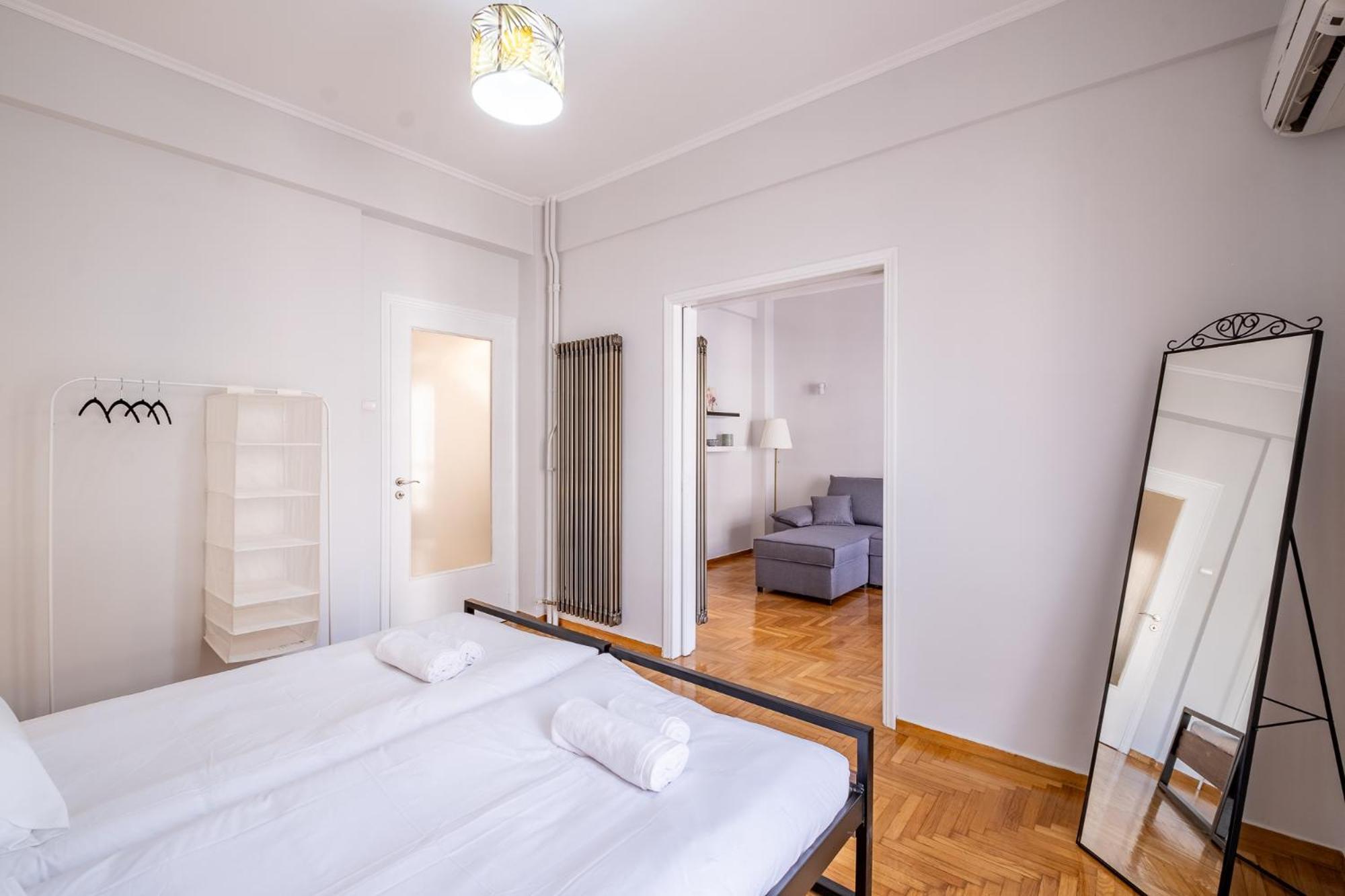 Lovely And Modern 3Bd Apartment Close To Ampelokipoi Metro Atenas Exterior foto